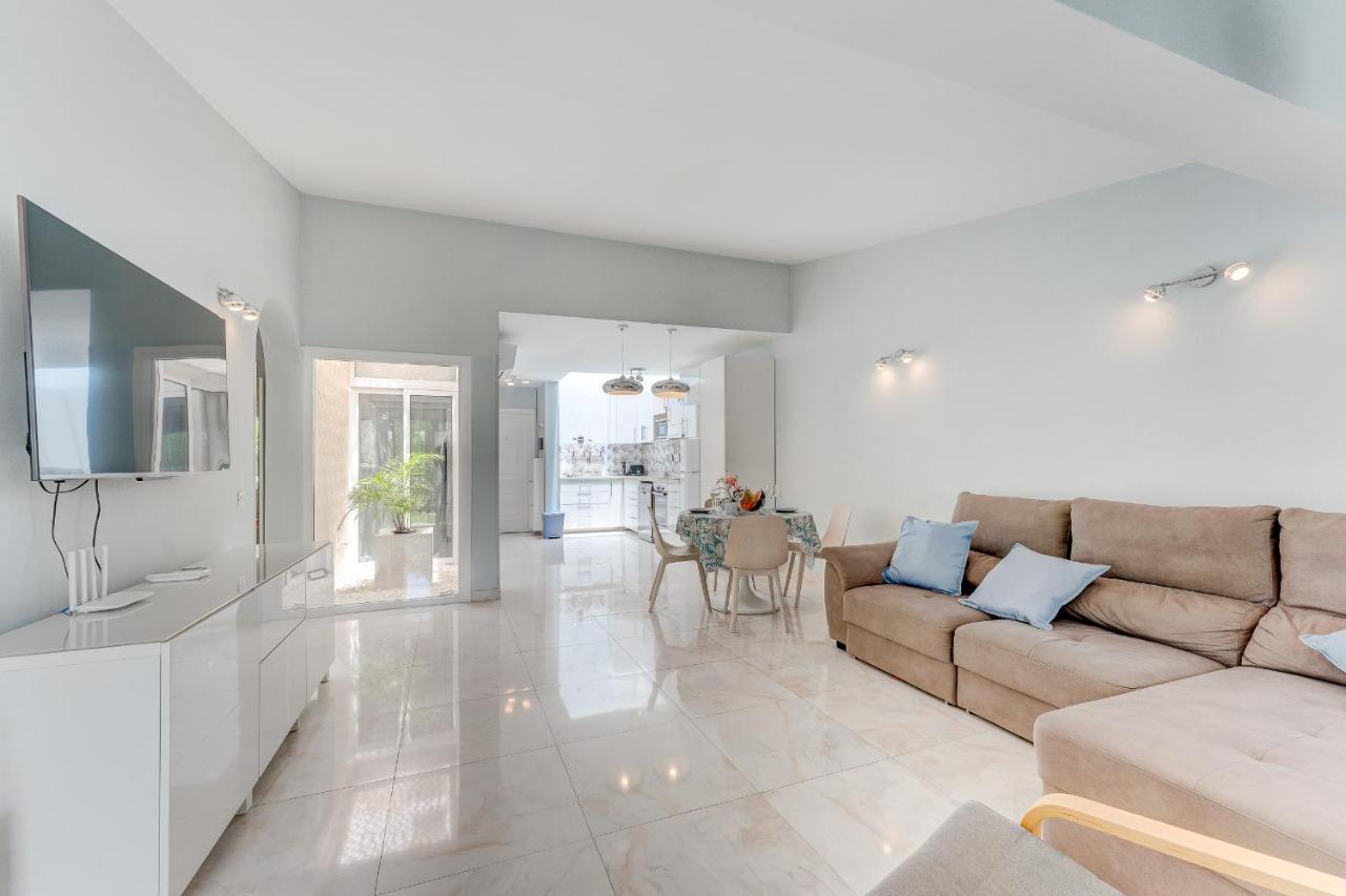 Beautiful Bungalow In Island Village Costa Adeje  Exterior photo